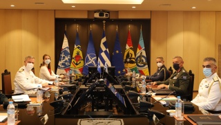 stratiotiki epitropi nato athina