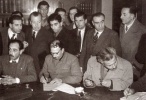 Βάρκιζα υπογραφή